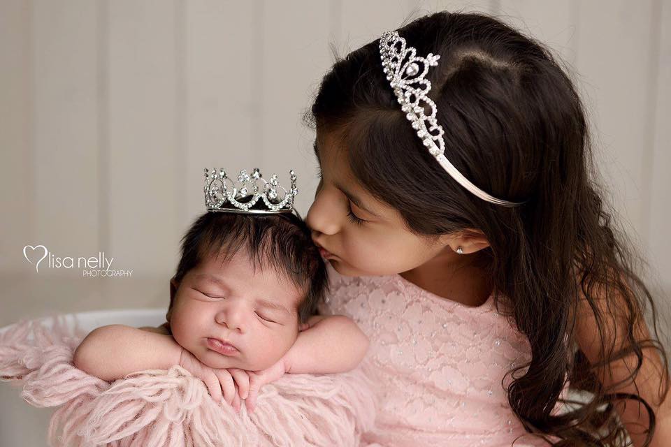 Newborn Photo Props - Cheerful Lane