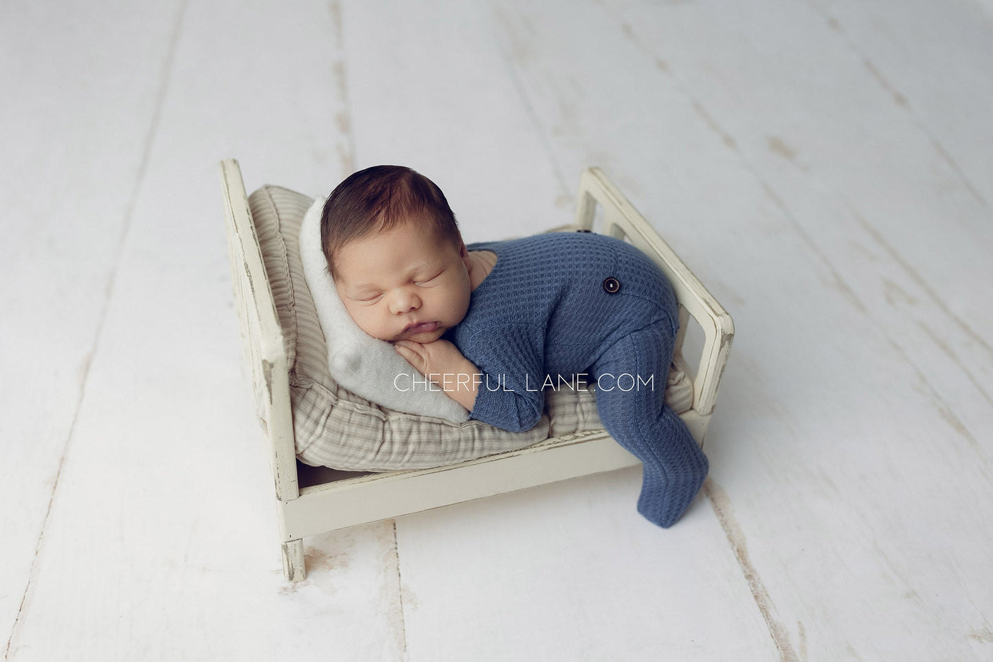 Load image into Gallery viewer, Newborn Photo Prop - Newborn Sleeper and Hat Set - Cheerful Lane
